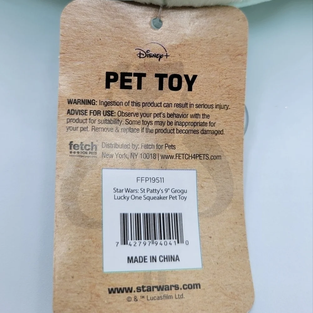 Star Wars St Pattys Grogu Lucky One shamrock Squeaker Pet Toy